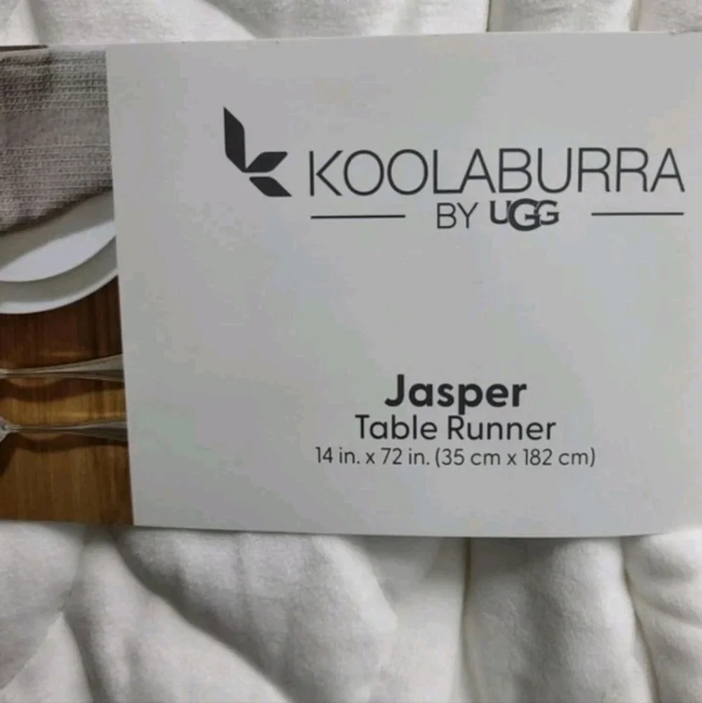 UGG Koolaburra Jasper White Quilted Table Runner Gray Faux Fur Farmhouse New